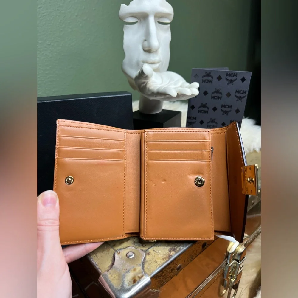 MCM Tracy Flap Envelope style Wallet/Tri-Fold Small Cognac Full set Like new